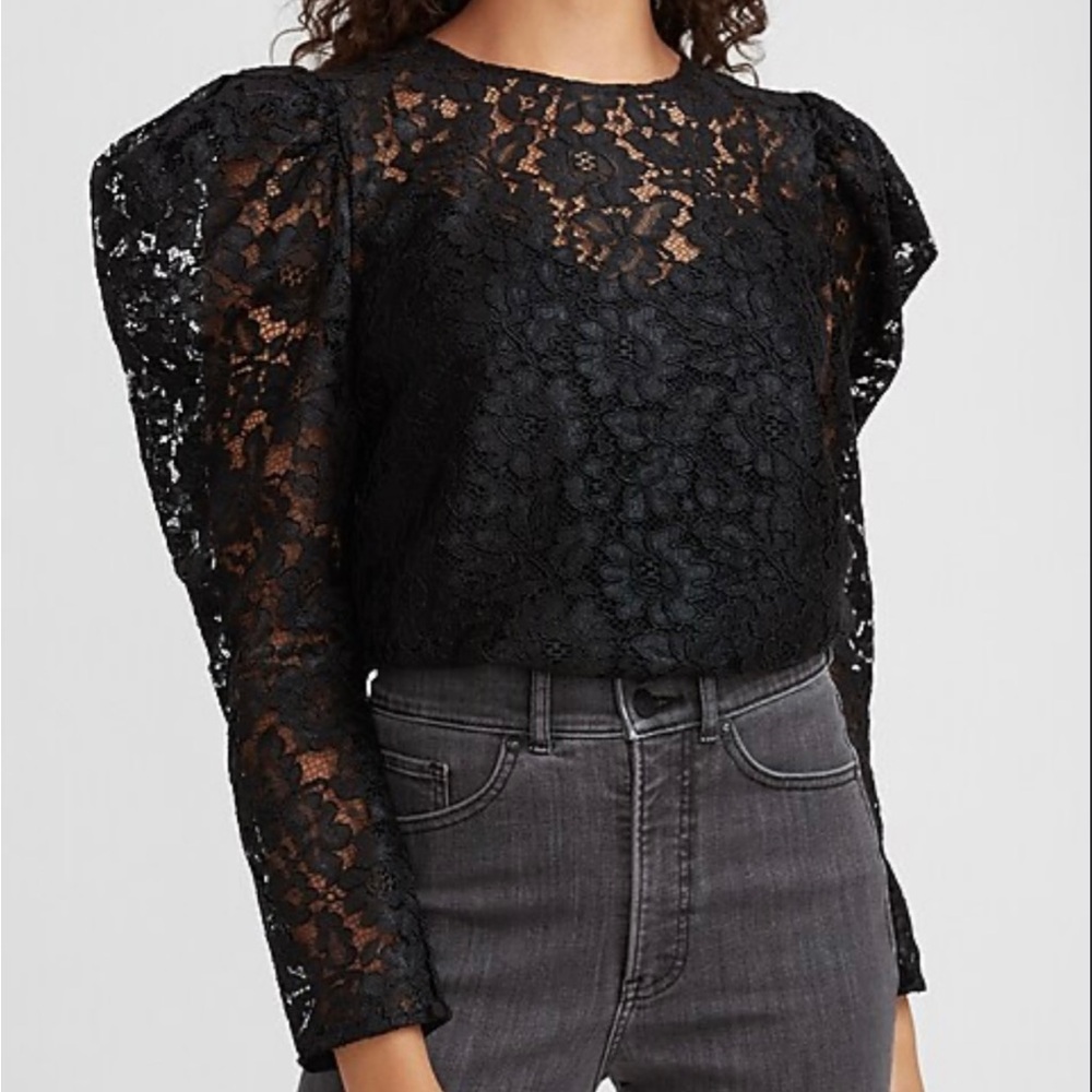 NWT Express puff long sleeve lace overlay on black strap tank